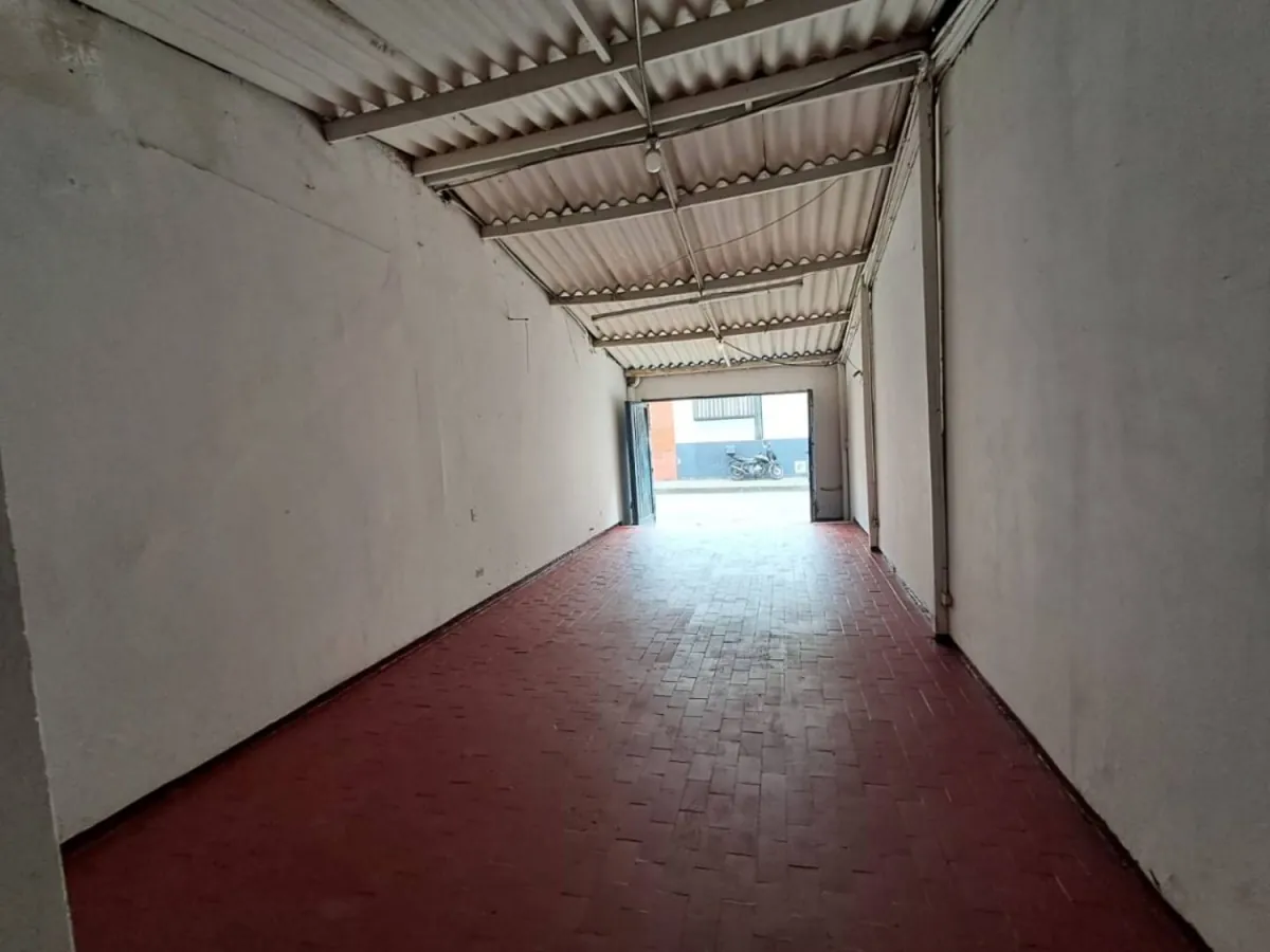 Local en Arriendo en Sector Lago Uribe, Pereira, 100,0 m² (foto 5) — CREBI