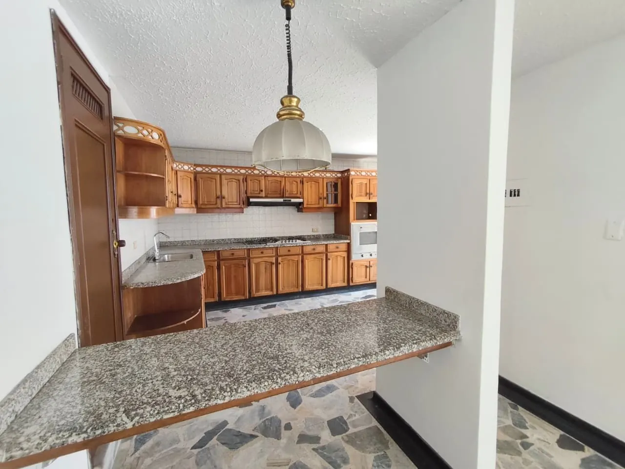Local en Arriendo en Los Quimbayas, Pereira, 286,0 m² (foto 6) — CREBI