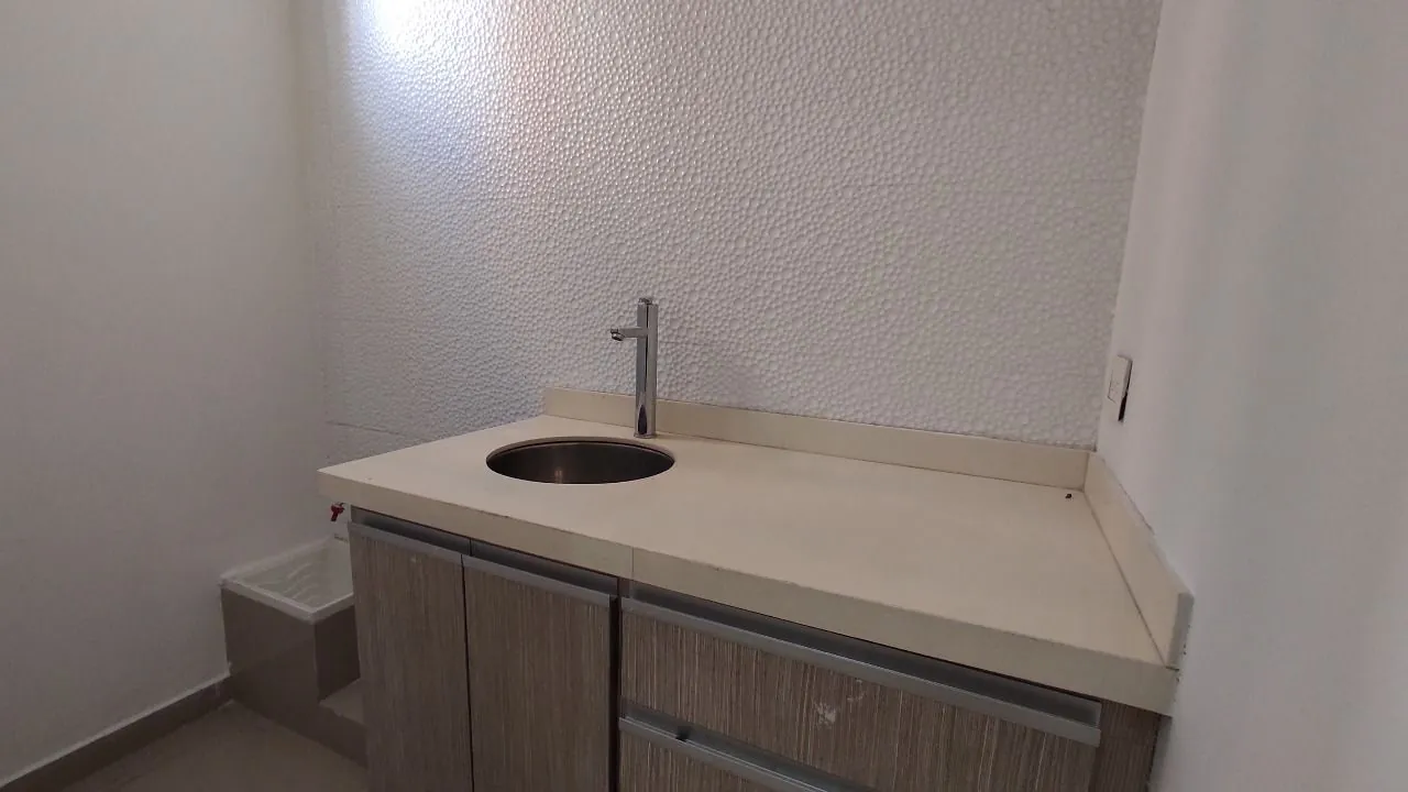 Local en Arriendo en Los Angeles, Pereira, 70,0 m² (foto 6) — CREBI