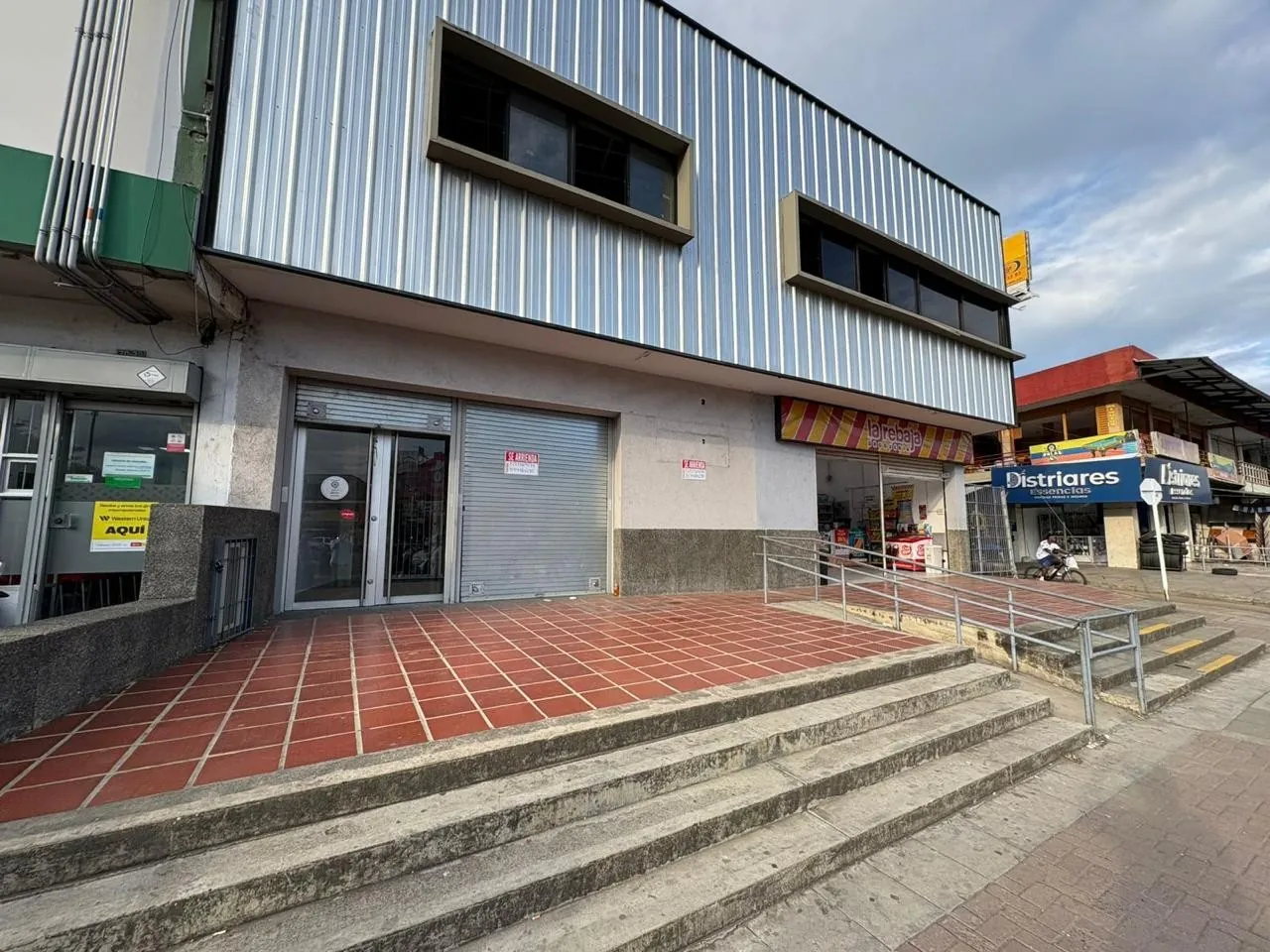 Edificio en Venta en Siete de Agosto, Cali, 635,0 m² (foto 6) — CREBI