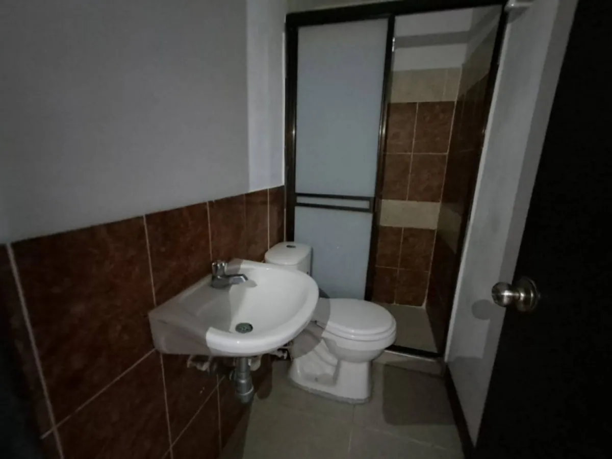 Local en Arriendo en Kennedy, Pereira, 60,0 m² (foto 5) — CREBI