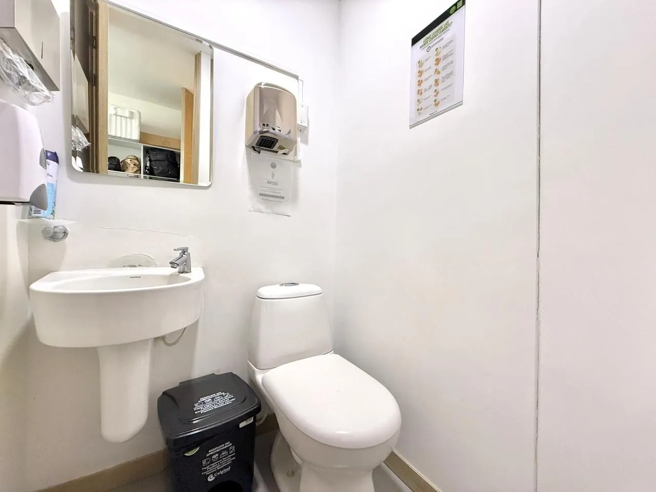 Oficina en Arriendo en Los Alpes, Pereira, 228,0 m² (foto 6) — CREBI