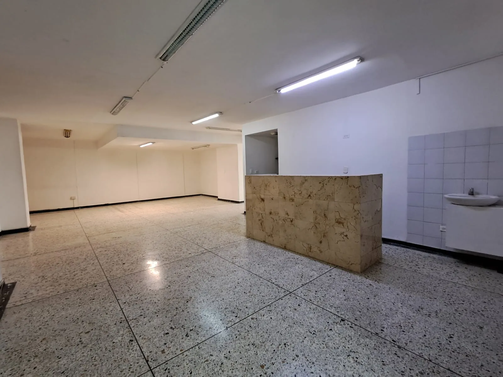Oficina en Arriendo en Sector Plaza de Bolivar, Pereira, 250,0 m² (foto 7) — CREBI