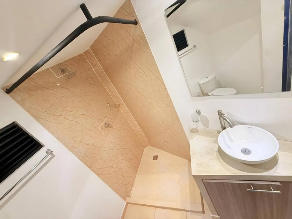 Local en Arriendo en Mejia Robledo, Pereira, 120,0 m² (foto 7) — CREBI