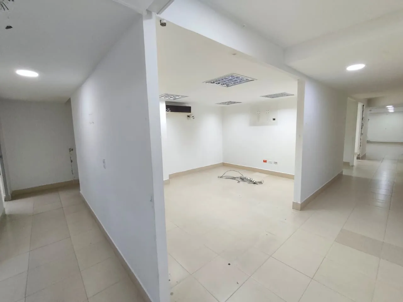 Local en Arriendo en Sector Plaza de Bolivar, Pereira, 579,0 m² (foto 7) — CREBI