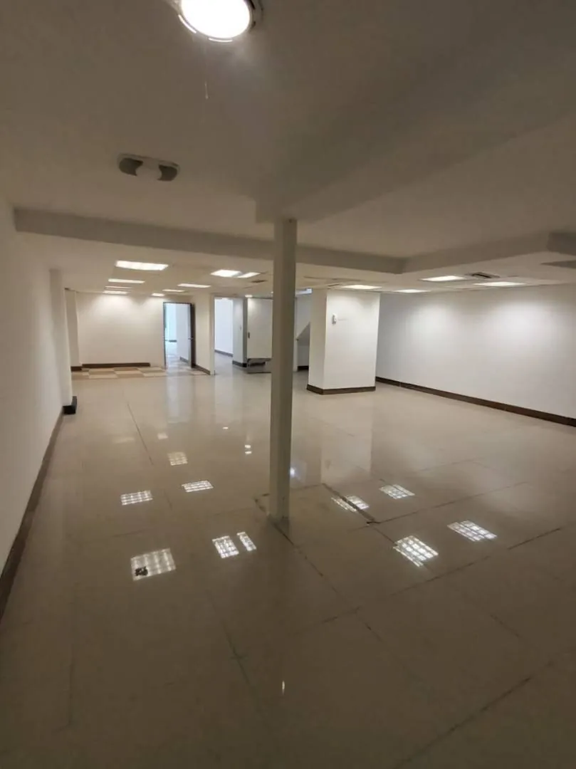 Local en Arriendo en San Jose, Pereira, 263,0 m² (foto 7) — CREBI