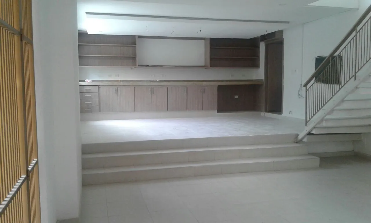 Local en Arriendo en Santa Mónica, Cali, 325,0 m² (foto 7) — CREBI