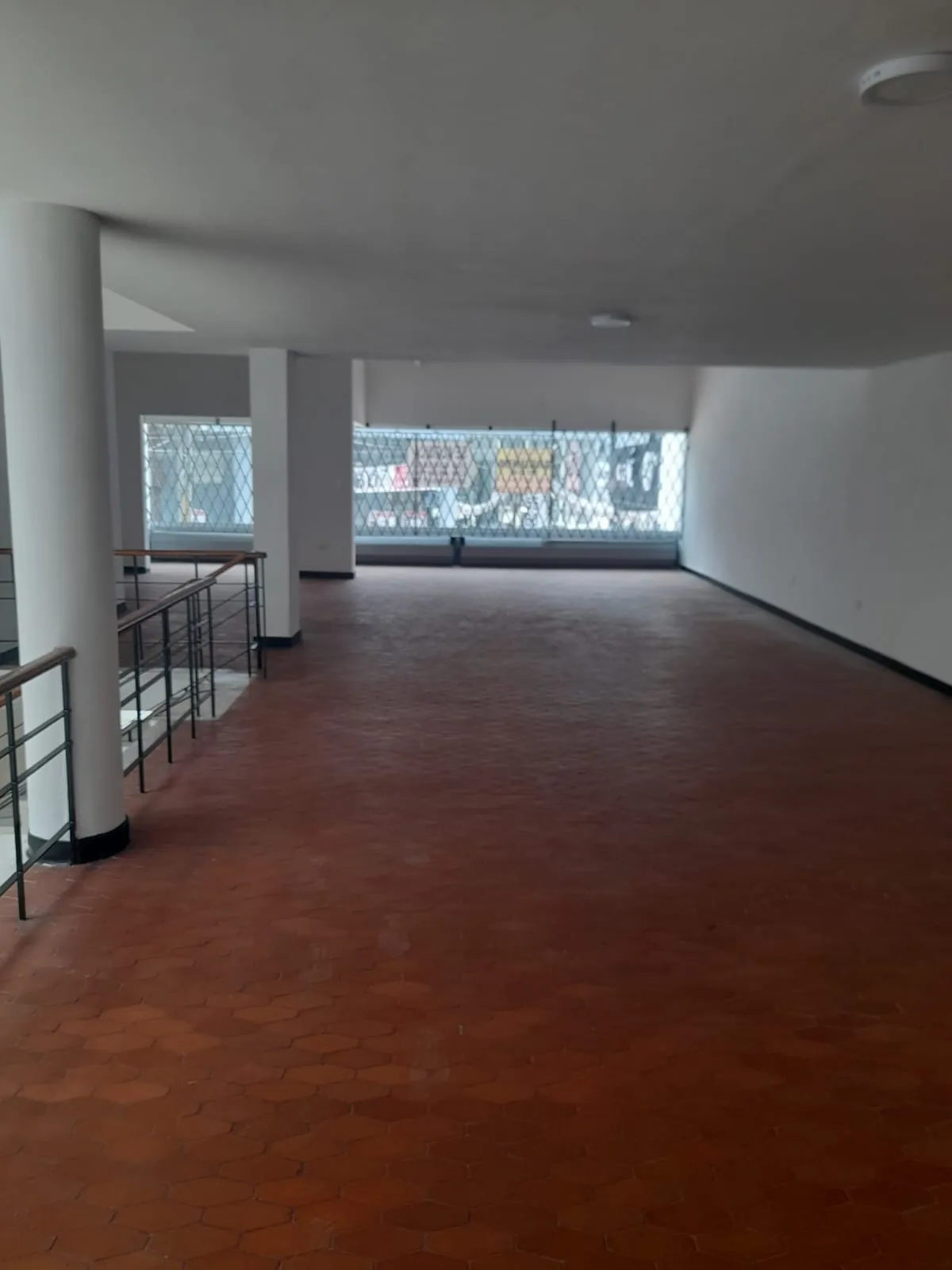 Local en Arriendo en Versalles, Cali, 700,0 m² (foto 7) — CREBI