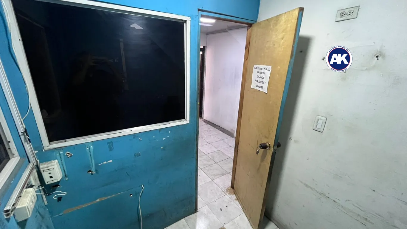 Local en Arriendo en San Nicolás, Cali, 90,0 m² (foto 7) — CREBI