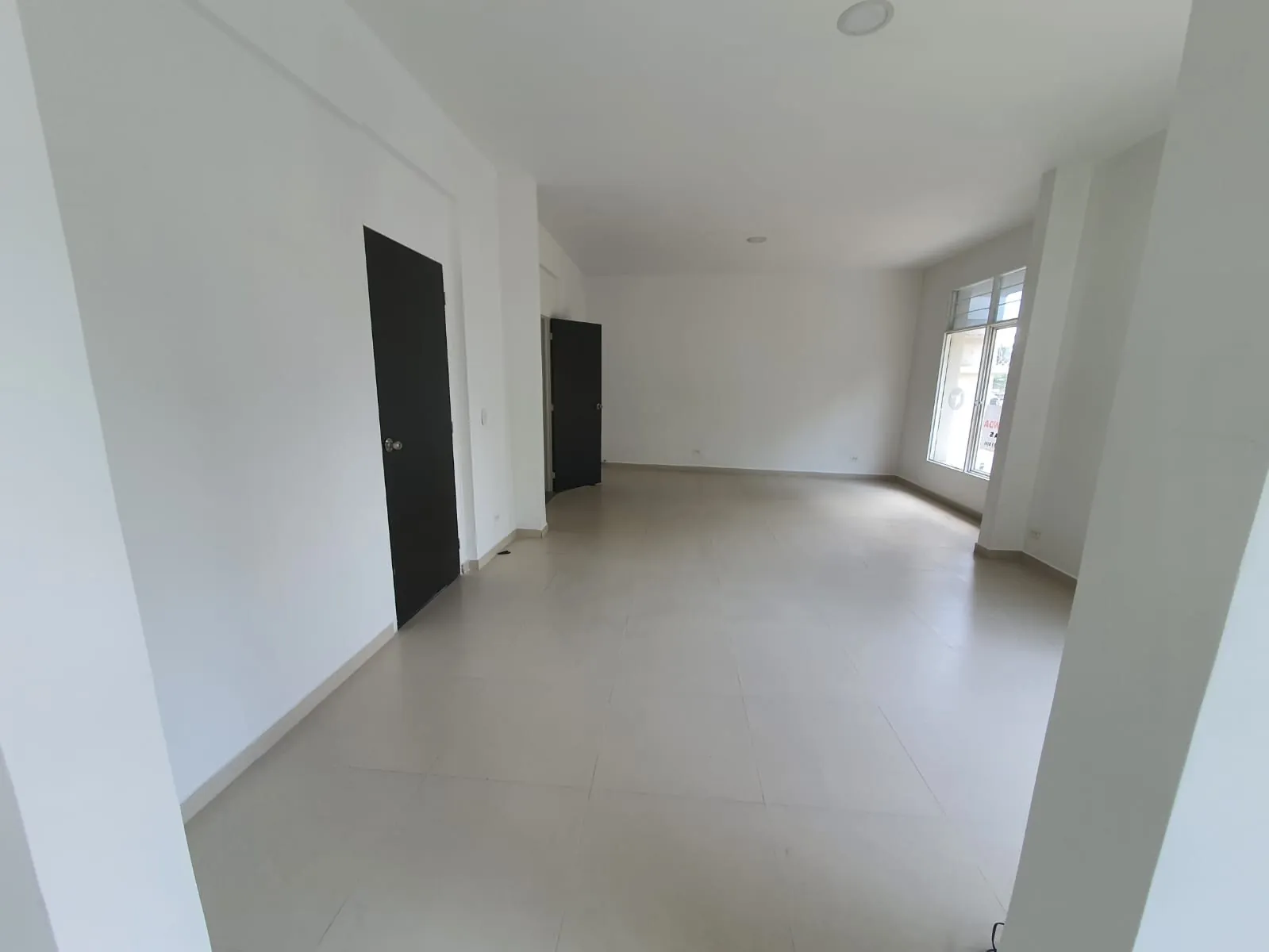 Local en Venta en Granada, Cali, 213,0 m² (foto 7) — CREBI