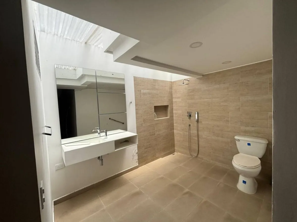 Local en Arriendo en Cambulos, Pereira, 218,0 m² (foto 7) — CREBI