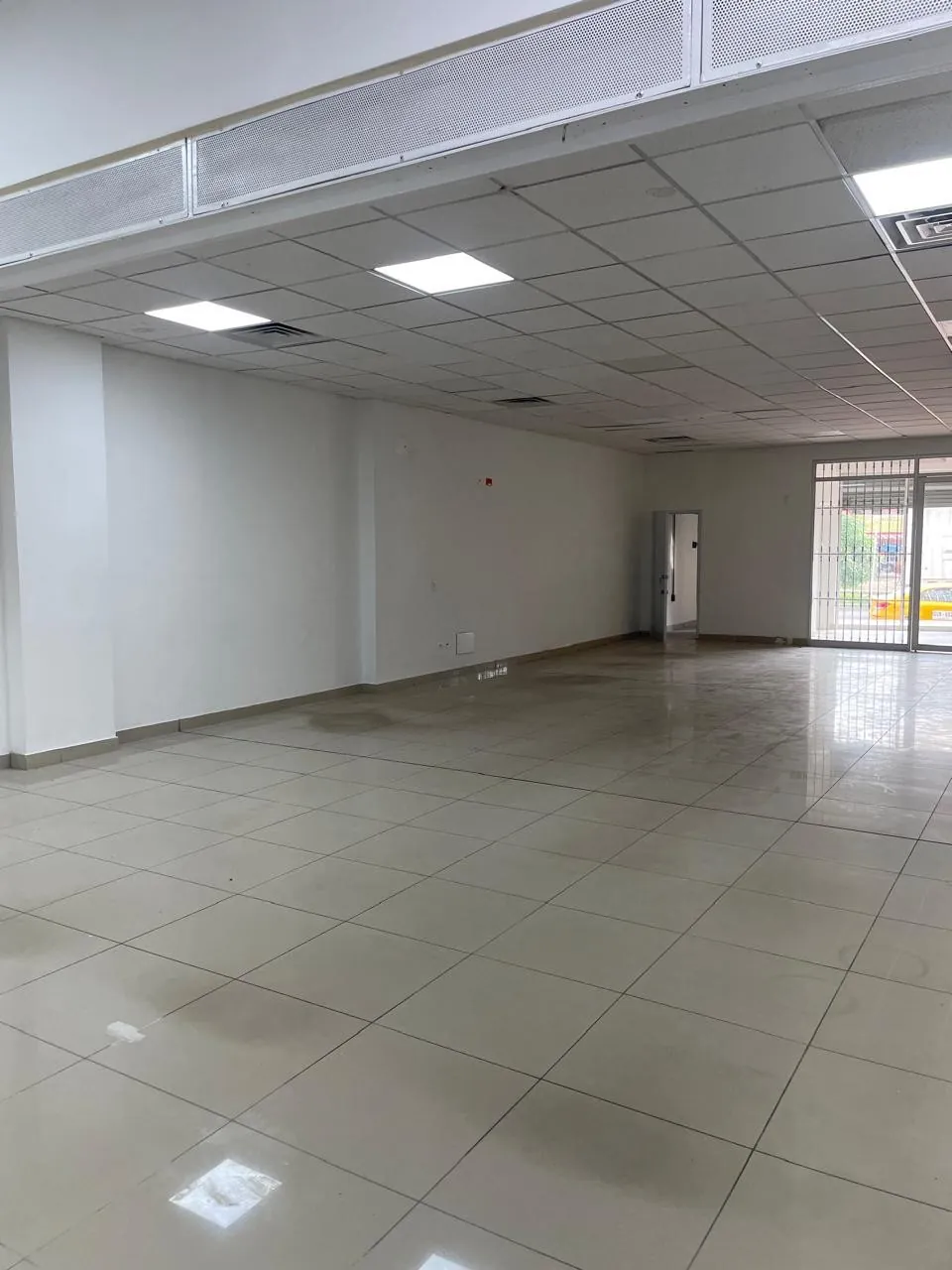 Edificio en Venta en Siete de Agosto, Cali, 635,0 m² (foto 8) — CREBI