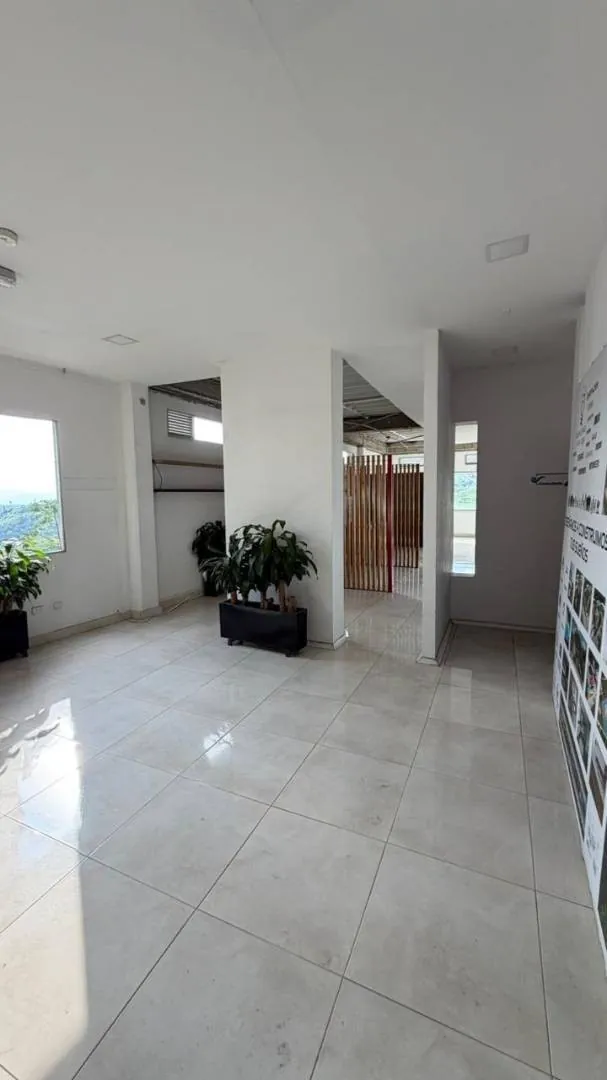 Local en Arriendo en Comuna Olímpica, Pereira, 710,0 m² (foto 7) — CREBI