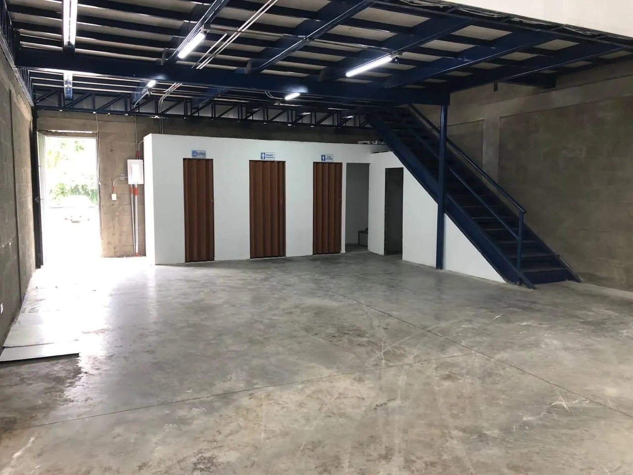 Bodega en Arriendo en Tribunas Corcega, Brisas Del Condina, 640,0 m² (foto 8) — CREBI