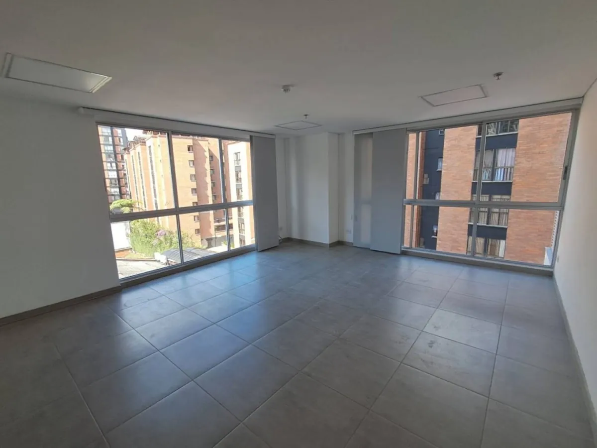 Oficina en Arriendo en Los Angeles, Pereira, 40,0 m² (foto 8) — CREBI