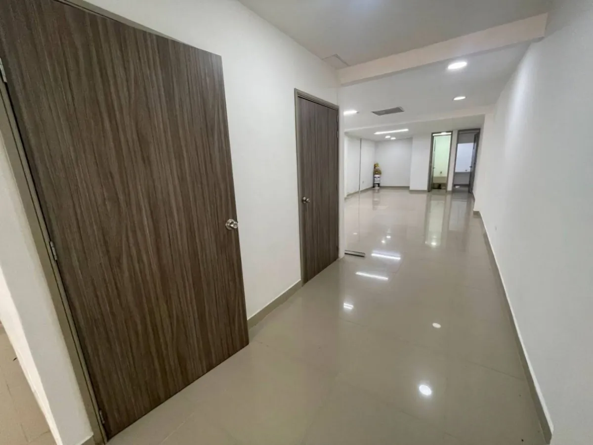 Local en Arriendo en Sector 30 de Agosto, Pereira, 100,0 m² (foto 8) — CREBI