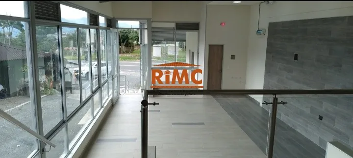 Local en Arriendo en Tribunas Corcega, Pereira, 220,0 m² (foto 8) — CREBI
