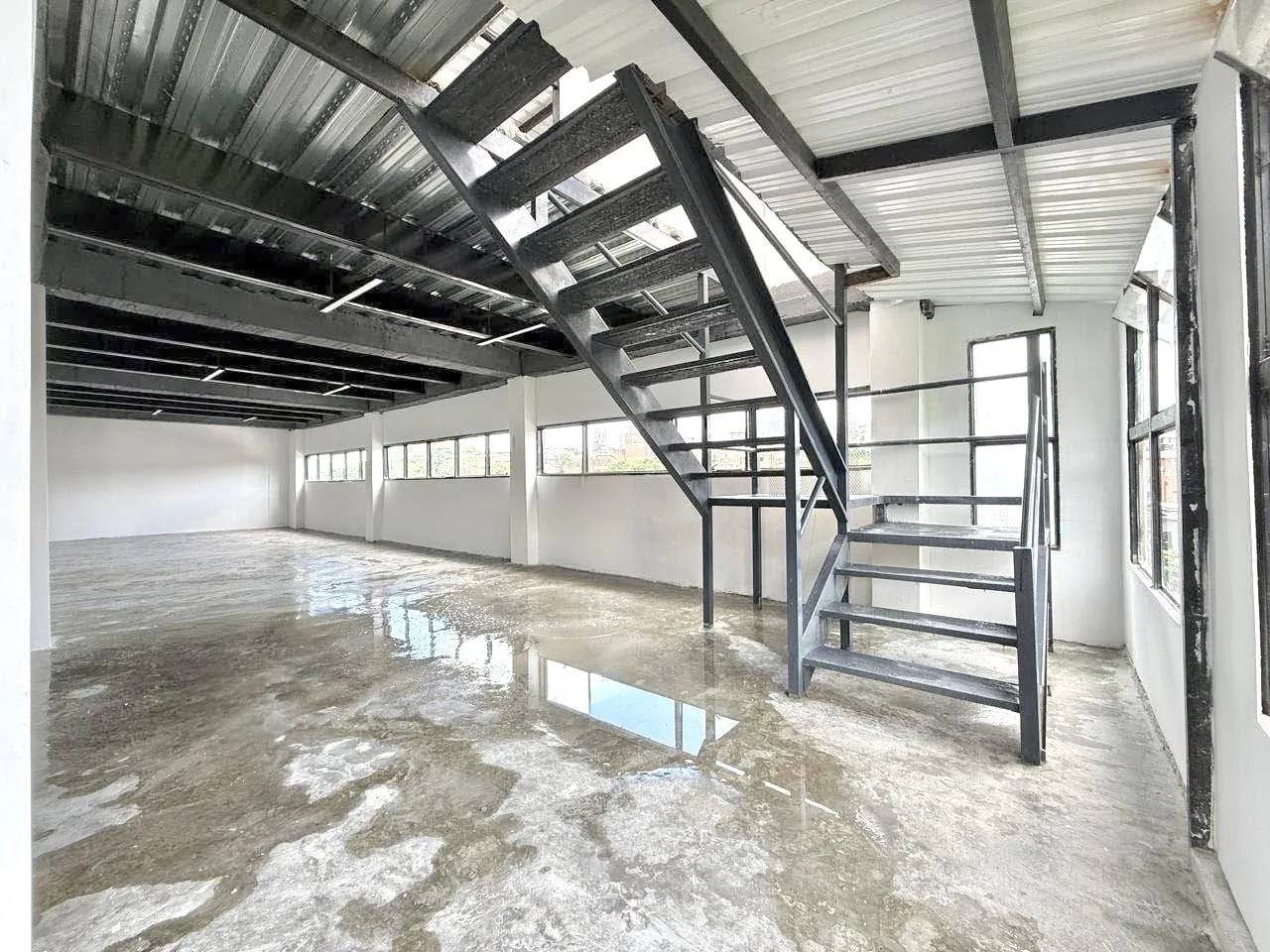 Local en Arriendo en San Joaquin, Pereira, 420,0 m² (foto 8) — CREBI