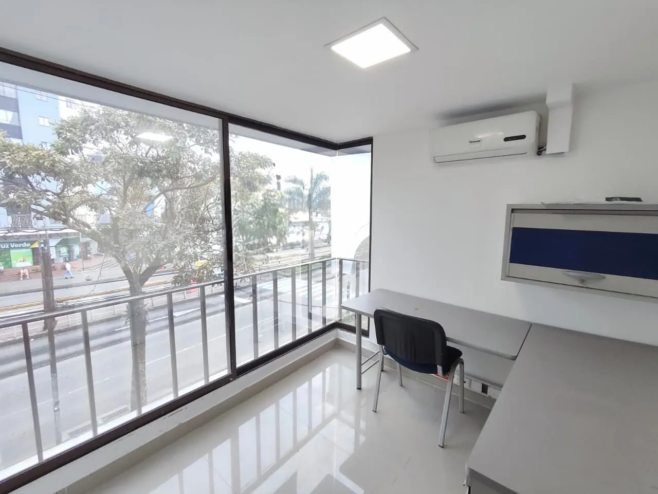 Oficina en Arriendo en Las Mangas, Pereira, 230,0 m² (foto 8) — CREBI
