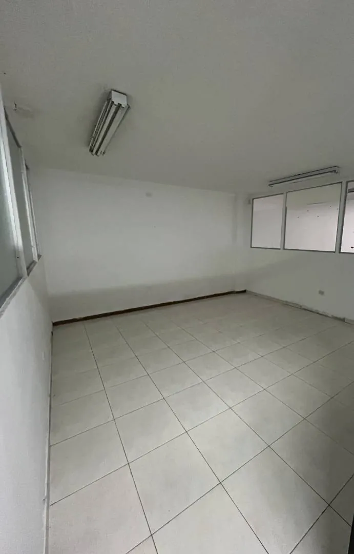 Local en Arriendo en Santa Monica, Dosquebradas, 321,0 m² (foto 8) — CREBI