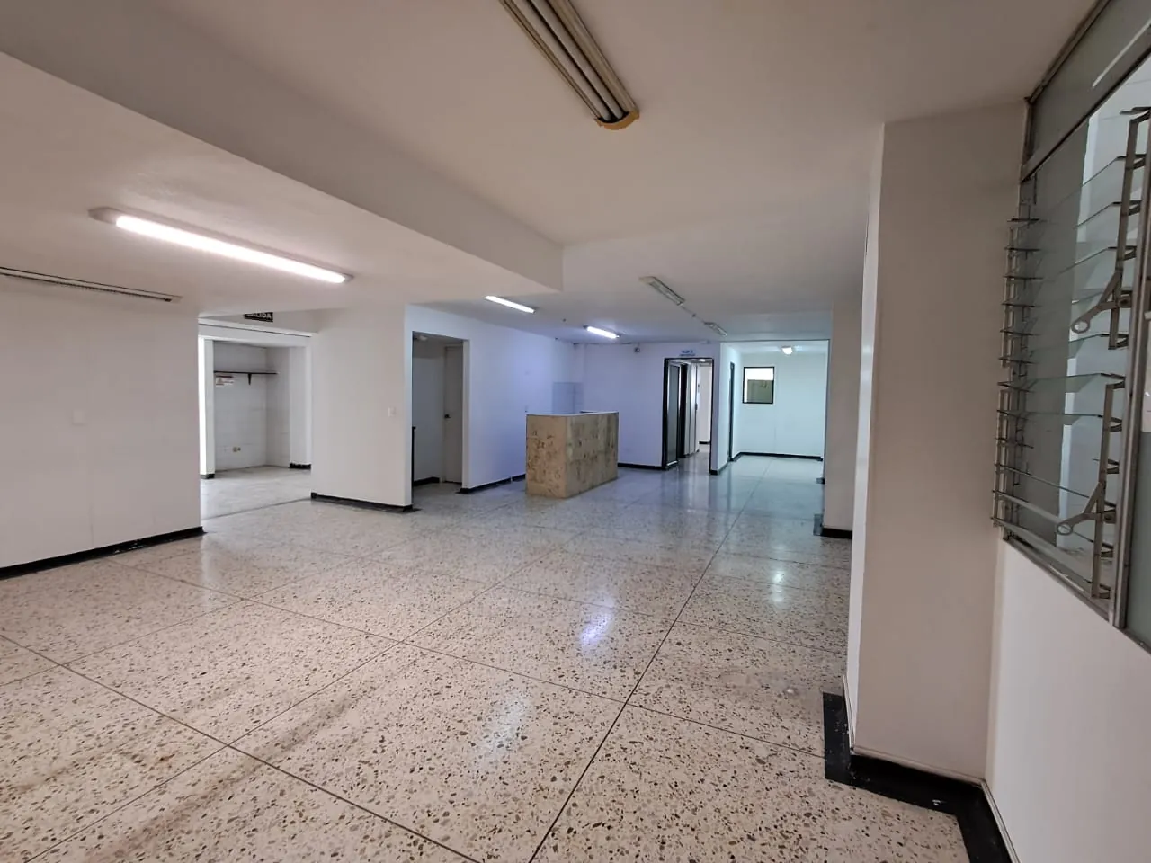 Oficina en Arriendo en Sector Plaza de Bolivar, Pereira, 250,0 m² (foto 9) — CREBI