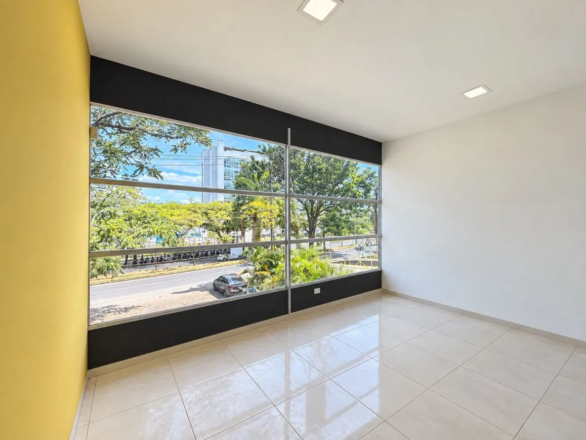 Local en Arriendo en Avenida 30 de Agosto, Pereira, 650,0 m² (foto 9) — CREBI