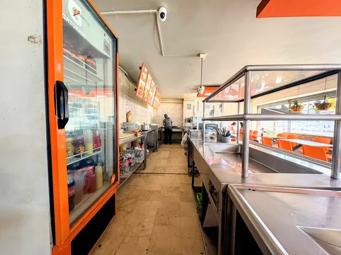 Local en Arriendo en El Cedro, Cali, 95,0 m² (foto 9) — CREBI