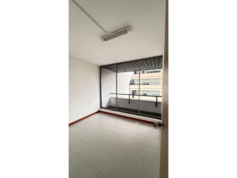 Oficina en Arriendo en Sector Plaza de Bolivar, Pereira, 57,0 m² (foto 9) — CREBI