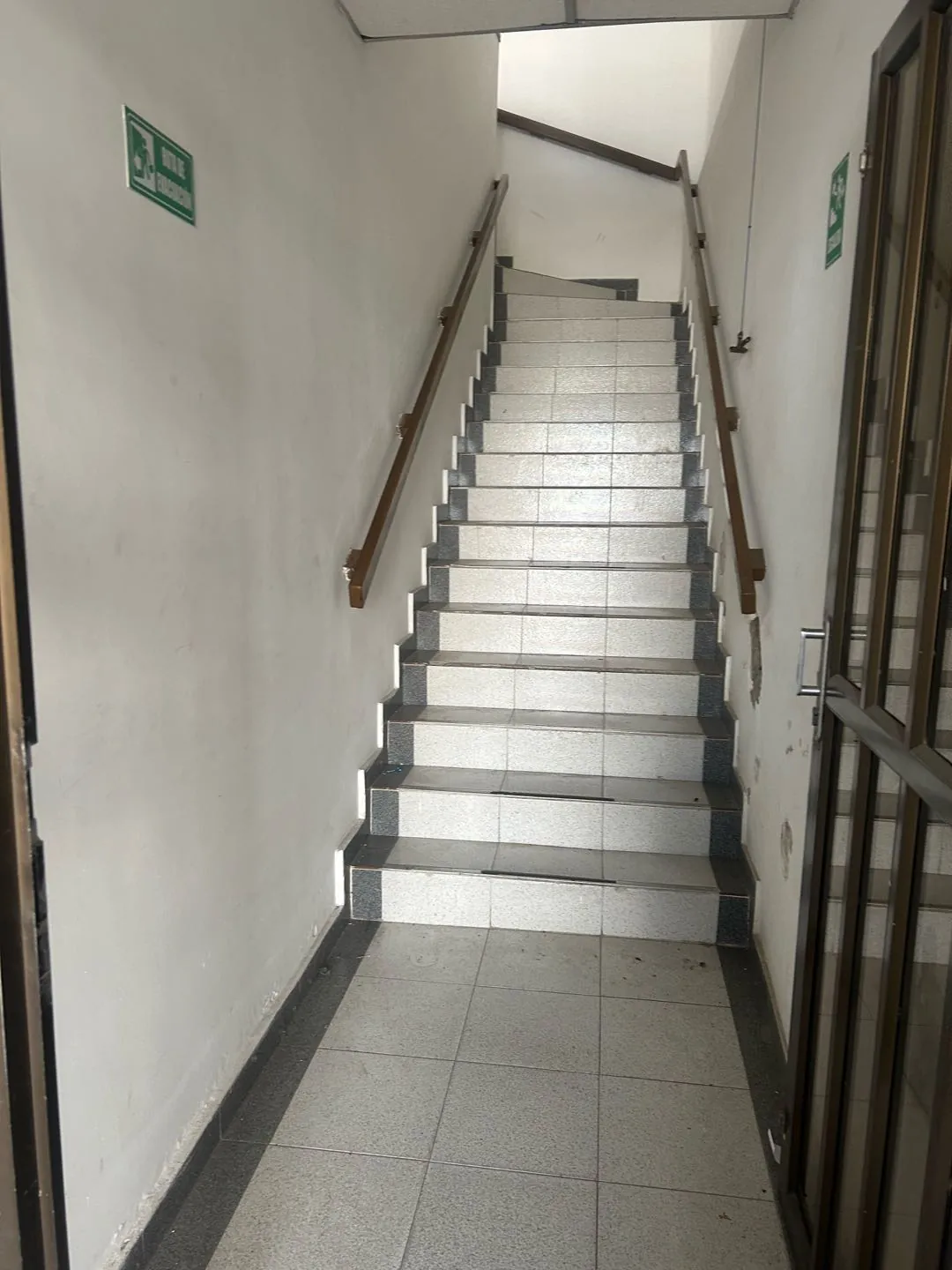 Multifamily en Venta en Granada, Cali, 250,0 m² (foto 9) — CREBI