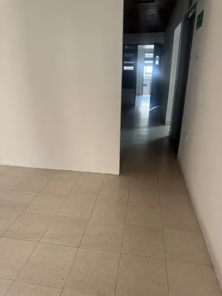 Bodega en Arriendo en Manzanares, Cali, 280,0 m² (foto 9) — CREBI
