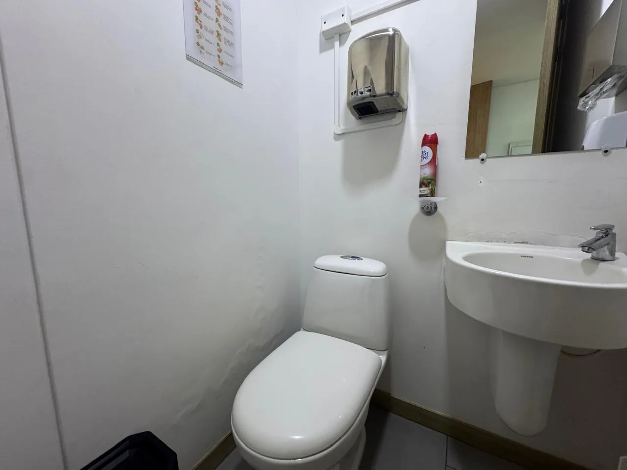Oficina en Arriendo en Los Alpes, Pereira, 228,0 m² (foto 10) — CREBI