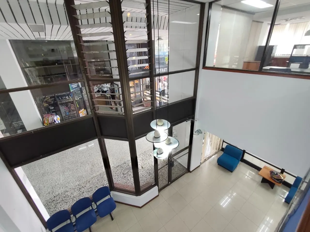 Local en Arriendo en Sector Plaza de Bolivar, Pereira, 390,0 m² (foto 10) — CREBI