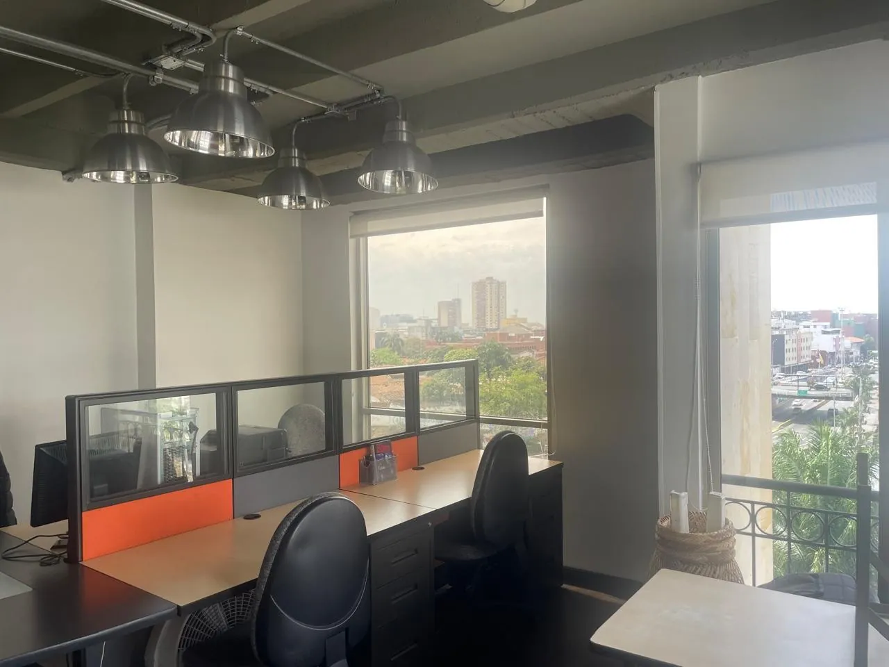 Oficina en Arriendo en Centenario, Cali, 110,0 m² (foto 10) — CREBI