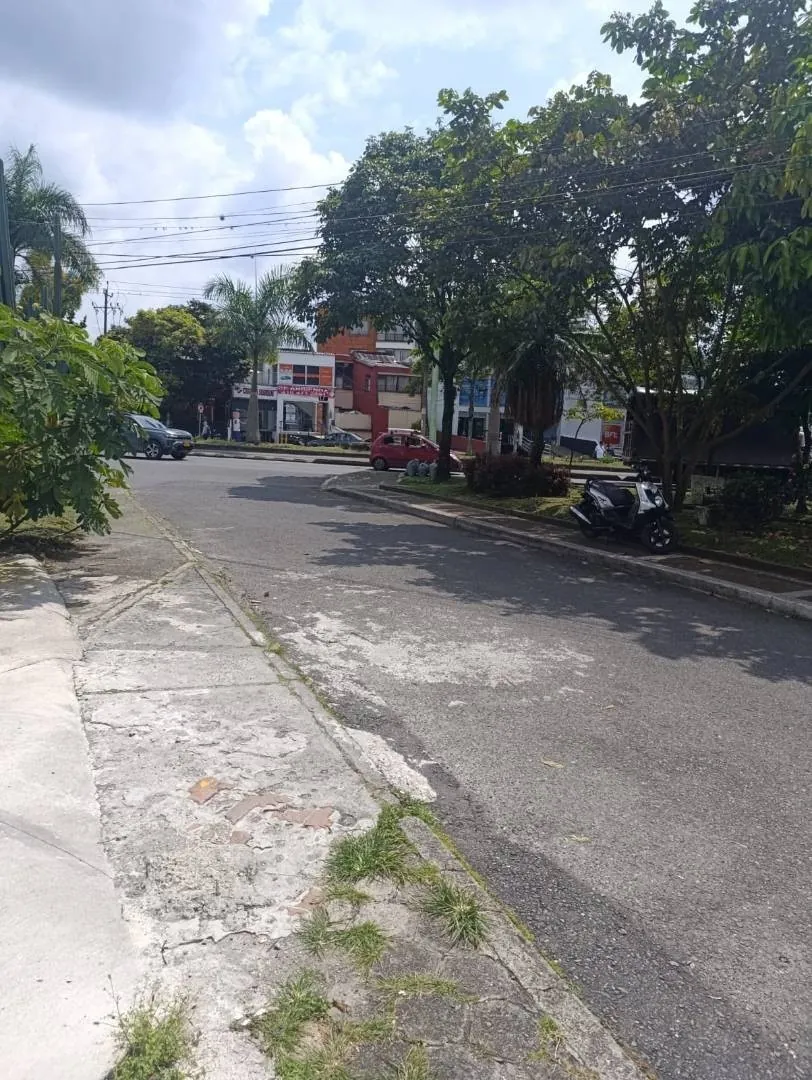 Local en Arriendo en Cerritos, Pereira, 174,0 m² (foto 10) — CREBI