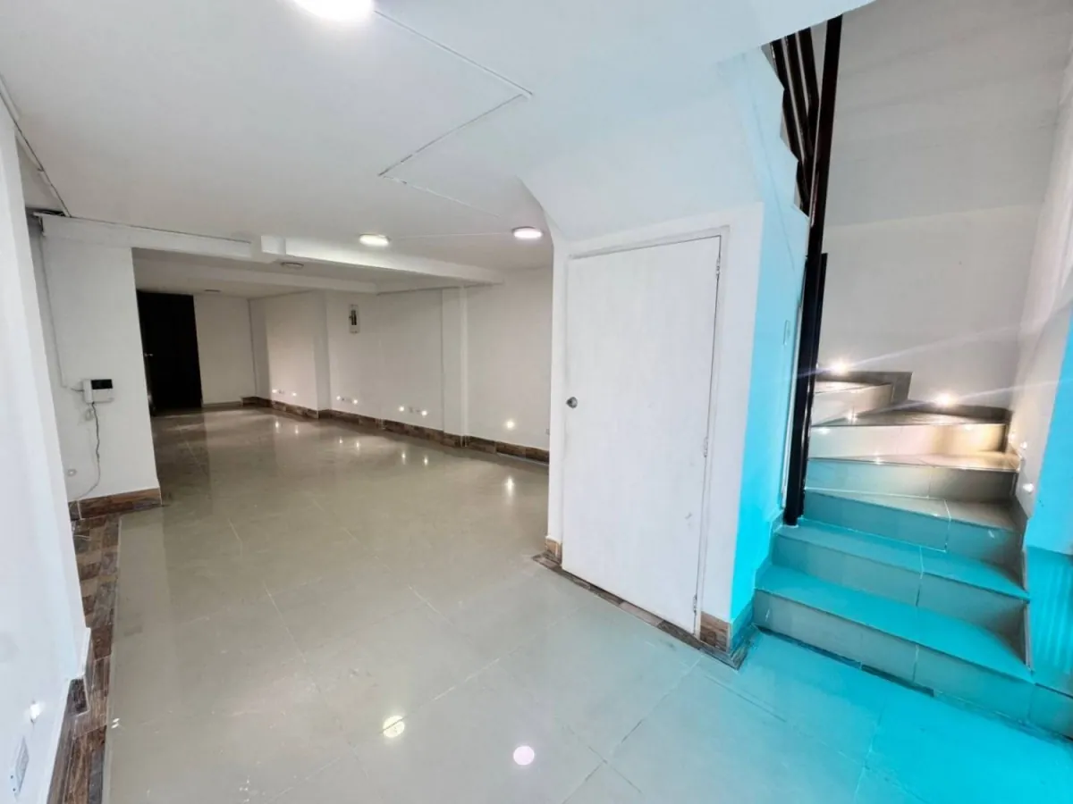 Oficina en Arriendo en San Jose Sur, Pereira, 440,0 m² (foto 10) — CREBI