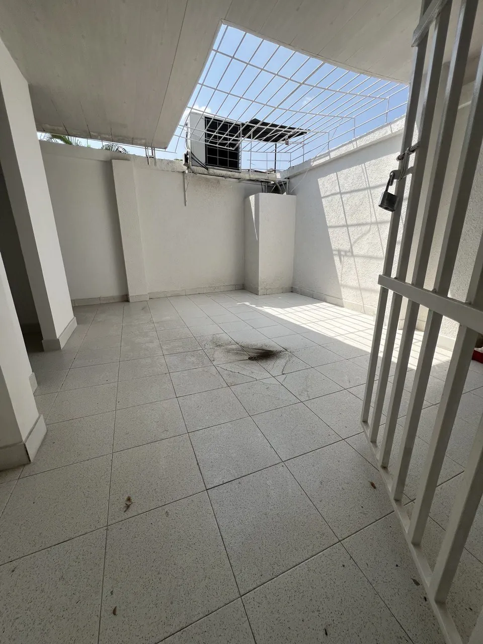 Local en Arriendo en Urbanización Tequendama, Cali, 164,0 m² (foto 10) — CREBI