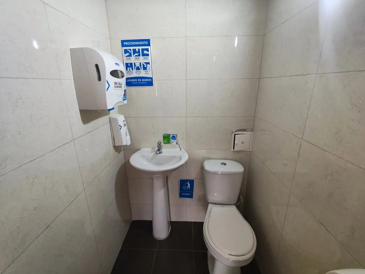Oficina en Arriendo en San Jose Sur, Pereira, 15,0 m² (foto 10) — CREBI
