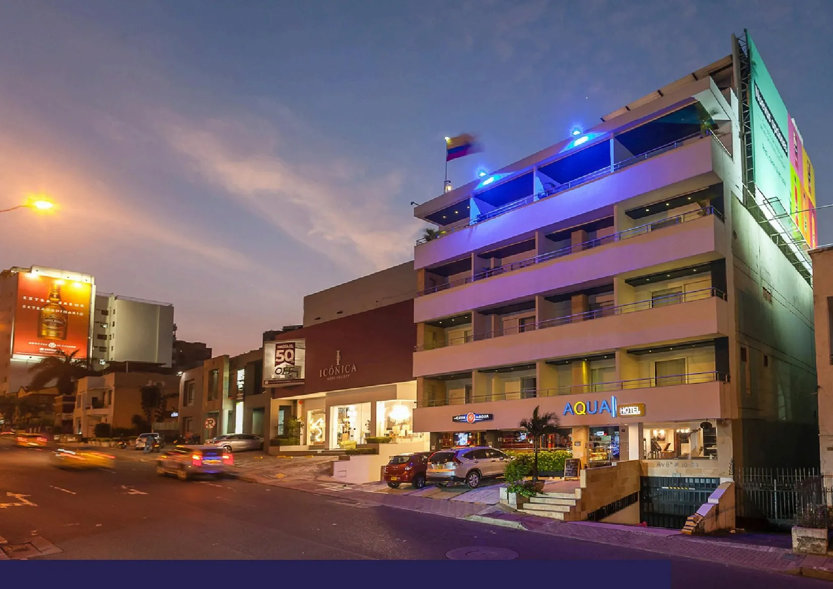 Hotel en Venta en Granada, Cali, 2553,0 m² — CREBI