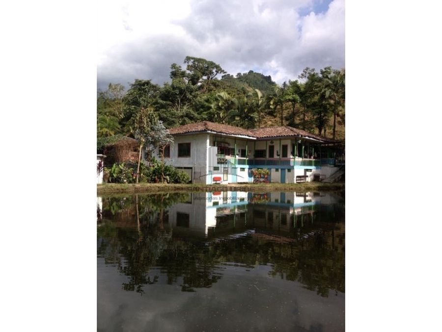 Hotel en Venta - Al Español, 1000,0 m² — CREBI