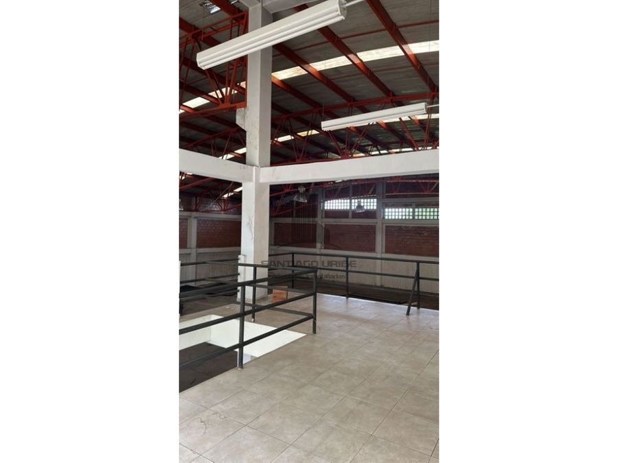 Bodega en Arriendo - Variante Romelia - El Pollo, 1100,0 m² (foto 3) — CREBI