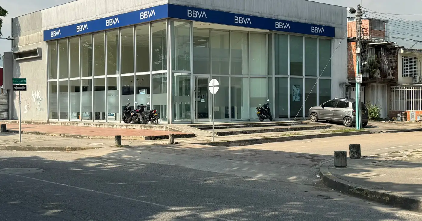 Local en Arriendo - Vipasa, Avenida 3G Norte, 472,0 m² (foto 4) — CREBI