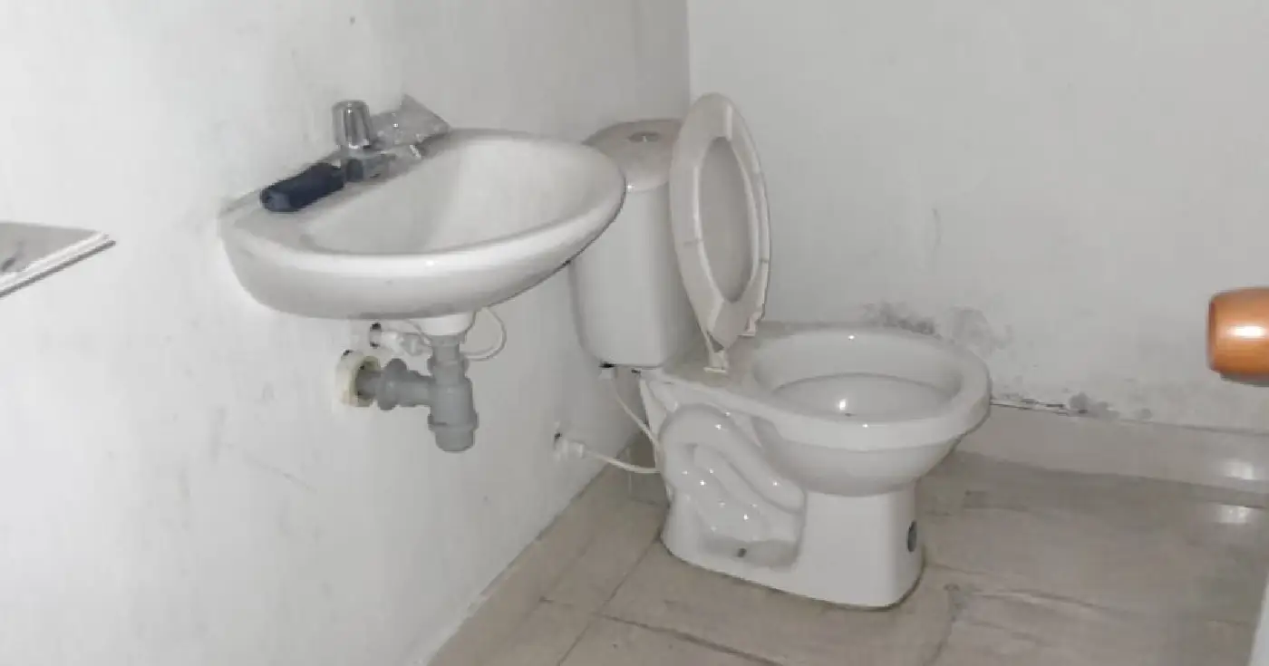 Local en Arriendo - San Nicolas, Carrera 6, 38,0 m² (foto 4) — CREBI