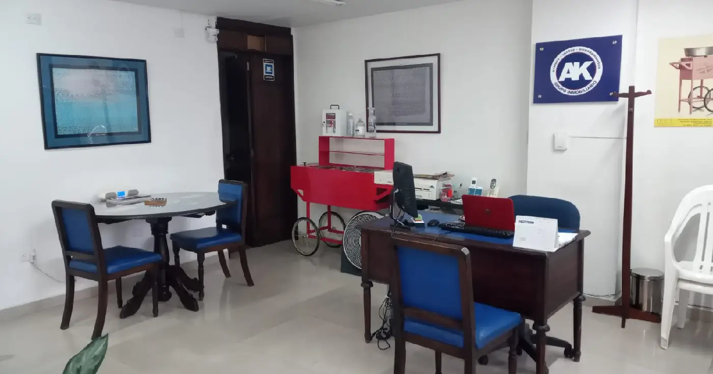 Oficina  en Venta - San Vicente, Calle 23 Norte, 115,0 m² (foto 7) — CREBI