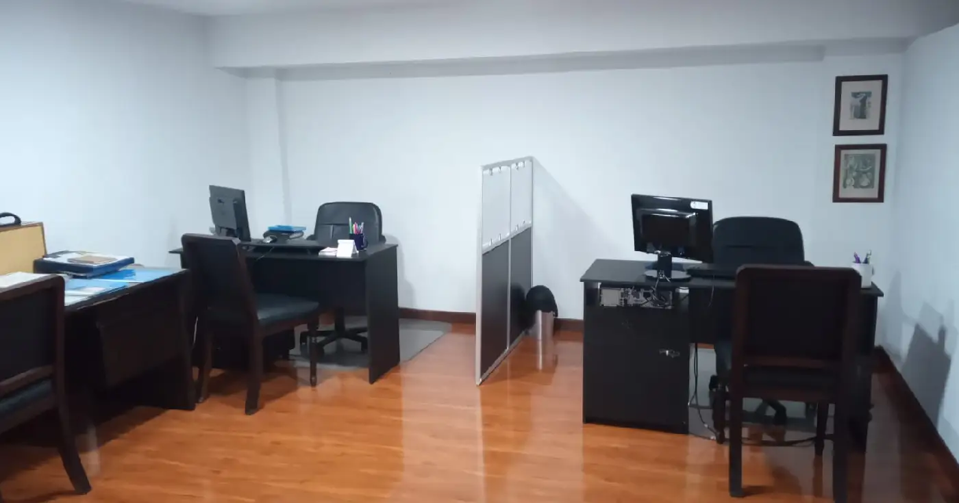 Oficina  en Venta - San Vicente, Calle 23 Norte, 115,0 m² (foto 3) — CREBI