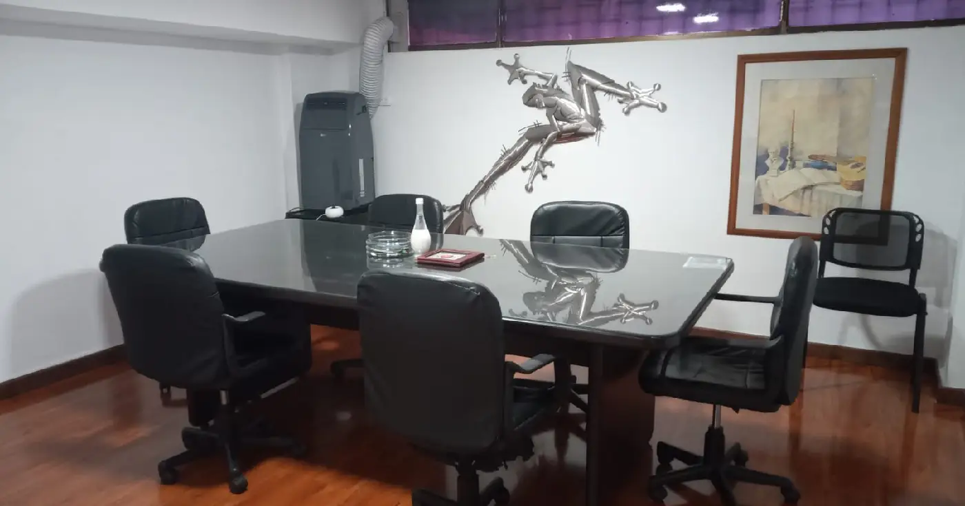 Oficina  en Venta - San Vicente, Calle 23 Norte, 115,0 m² — CREBI