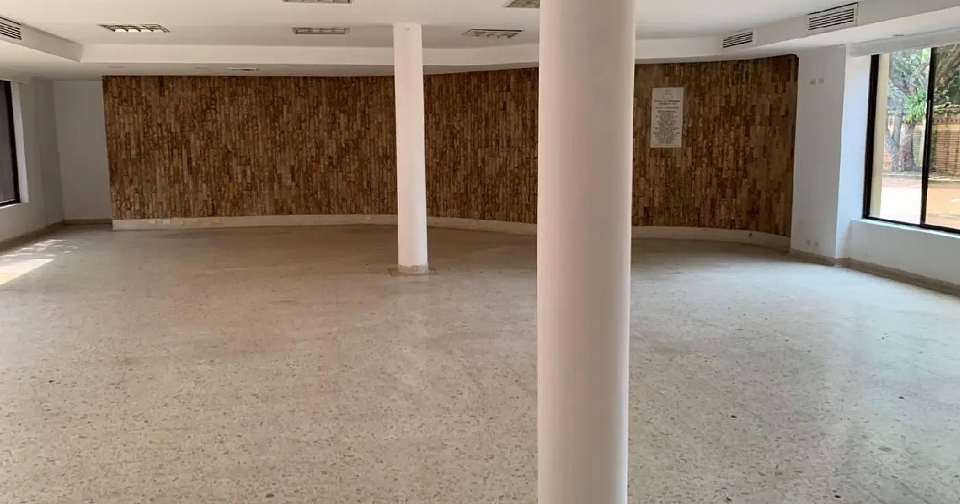 Edificio en Arriendo - , 3000,0 m² (foto 4) — CREBI