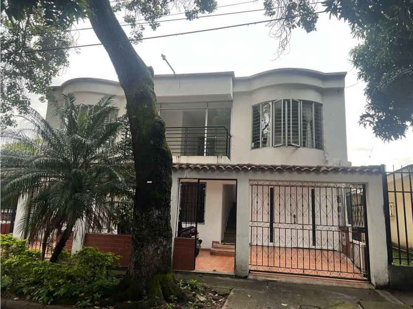 Multifamily en Venta - Avenida 3H Norte, Vipasa, 450,0 m² — CREBI