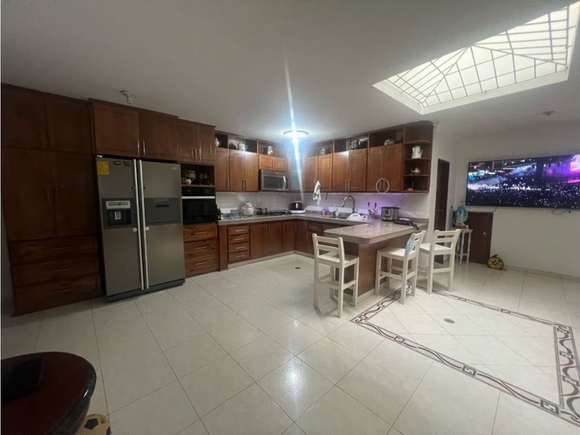 Multifamily en Venta - Avenida 3H Norte, Vipasa, 450,0 m² (foto 2) — CREBI
