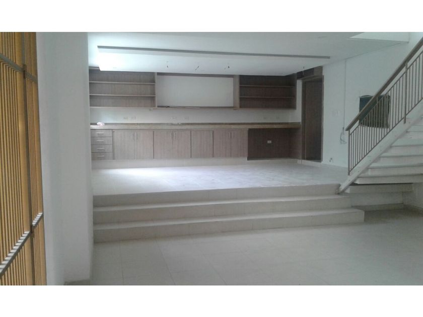 Edificio en Venta - Avenida 8 Norte, Santa Mónica Recidencial, 225,0 m² (foto 3) — CREBI