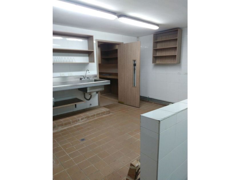 Edificio en Venta - Avenida 8 Norte, Santa Mónica Recidencial, 225,0 m² (foto 4) — CREBI